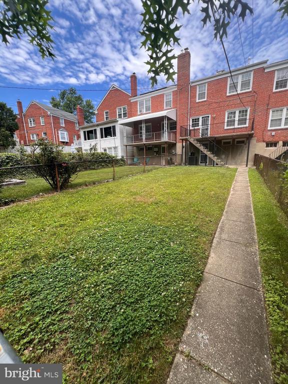 Building Photo - 1583 Doxbury Rd