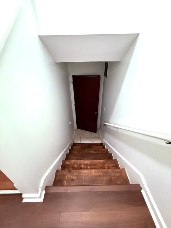 Building Photo - RENOVATED!!!!Great Location with Desirable...
