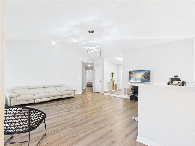 Building Photo - 4060 Brooks Bridge Crossing