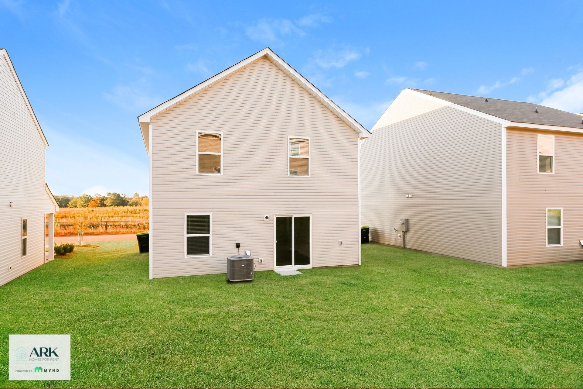 Building Photo - 2149 Southlea Dr