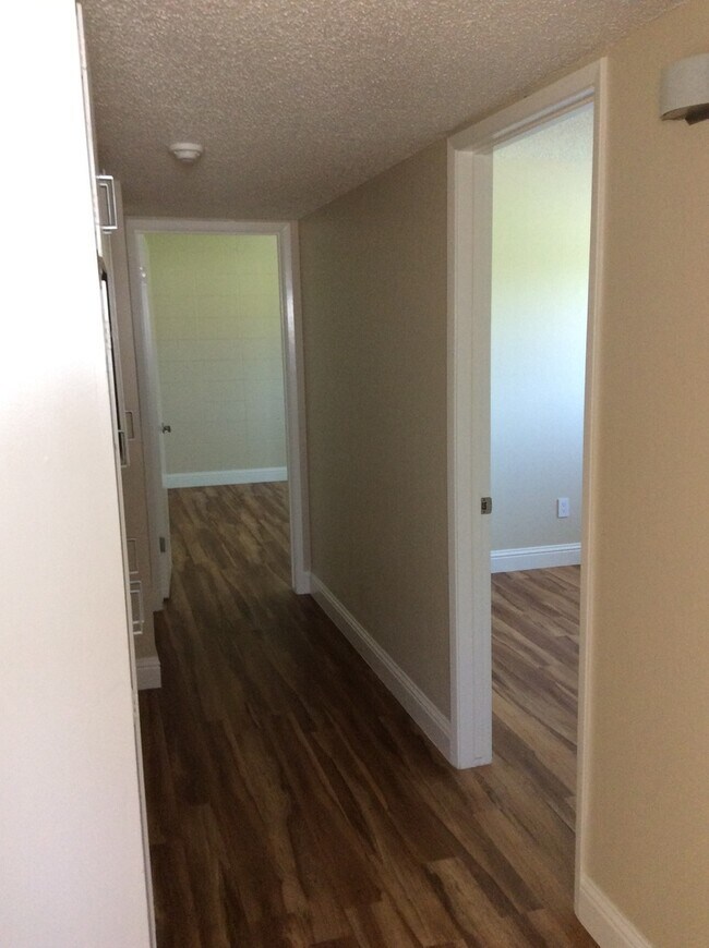 Building Photo - 1525 Atlanta Ct