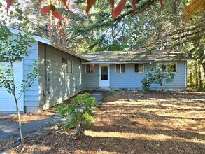 Building Photo - 2502 E Sunset Dr