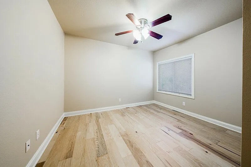 FRONT HOUSE Bedroom - 4521 Merle Dr