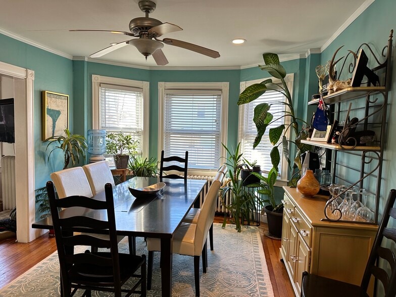 Building Photo - 14 Bedlow Ave