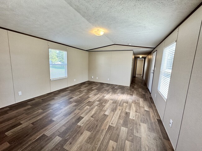 Building Photo - 100 Blissful Ct