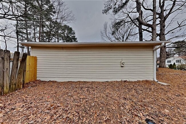 Building Photo - 2760 Blarney Way NW