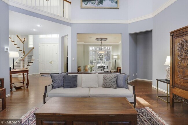 Building Photo - 14888 Pondview Cir