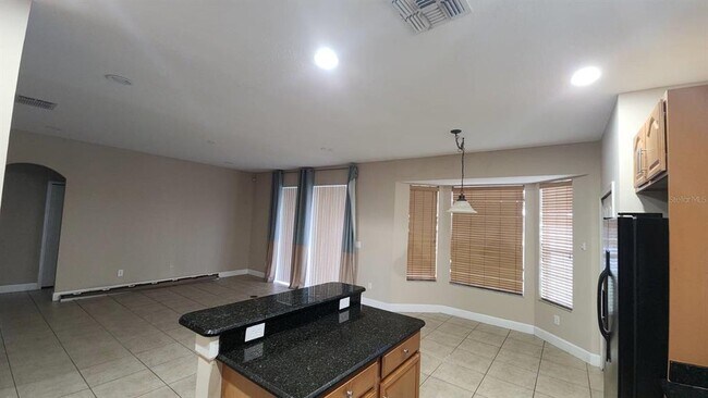 Building Photo - 9143 Lake Avon Dr