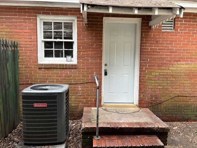 Building Photo - 3623 15th Ave