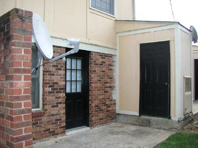Building Photo - Chatham II Apartments