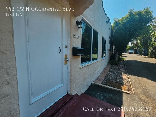 Building Photo - 443 1/2 N Occidental Blvd-