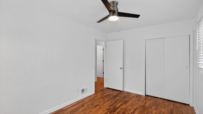 Building Photo - Charming 3BR House in Salem