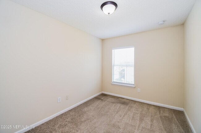 Building Photo - 3735 Creswick Cir