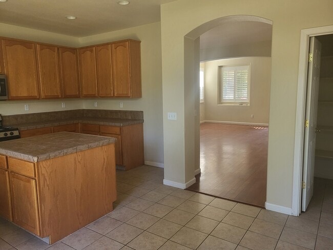 Building Photo - 3968 Colma Ave