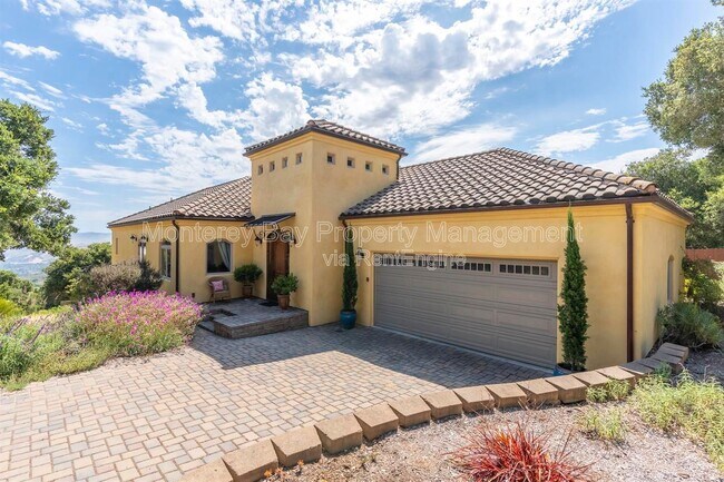 Building Photo - 287 Laureles Grade