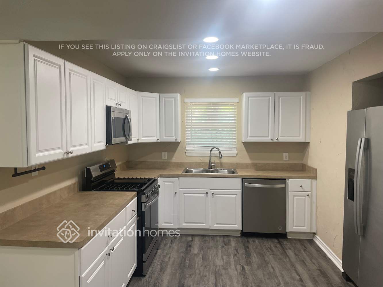 Building Photo - 371 Opal Ct