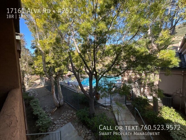 Building Photo - Gorgeous 1 bedroom upper level condo with ...