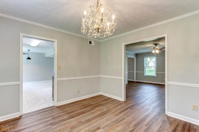 Building Photo - 180 Fairfield Cir