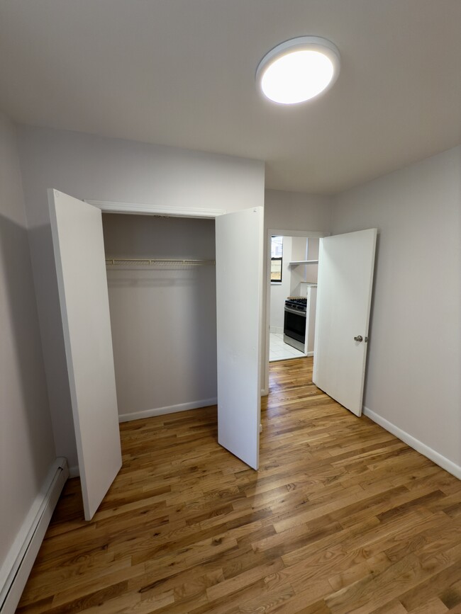 Bedroom 3 Closet - 9517 Rockaway Beach Blvd