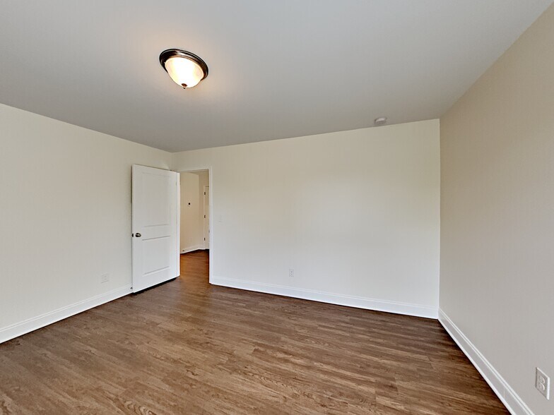 Building Photo - 2737 Bison Ct