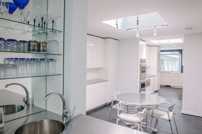 Building Photo - One of a kind private estate on Gravelly Lake in Lakewood