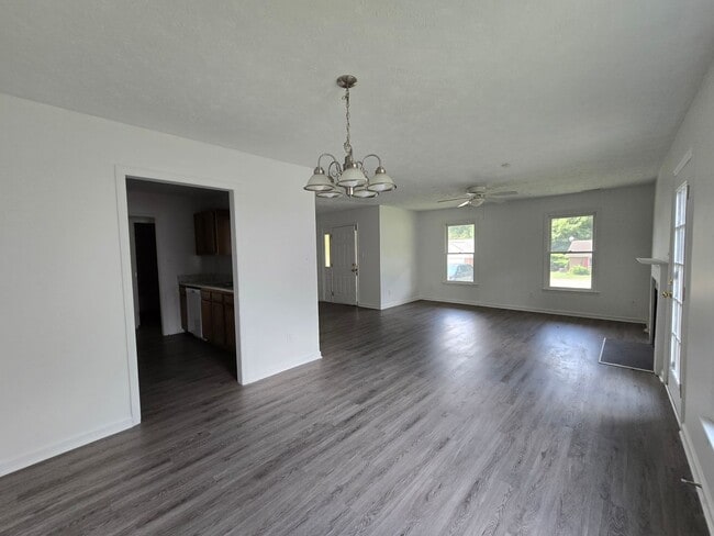 Building Photo - 1521 Kara Ct