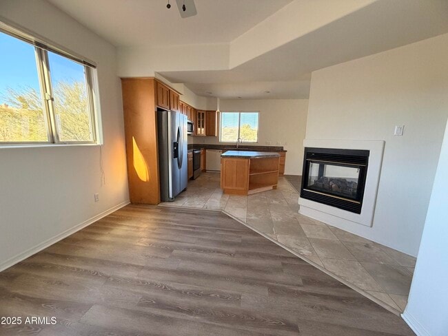 Building Photo - 13450 N Mountainside Dr