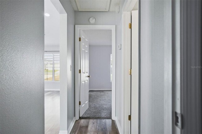 Building Photo - 2263 Deborah Dr
