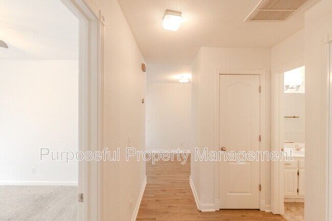 Building Photo - 4002 S 198th E Ave