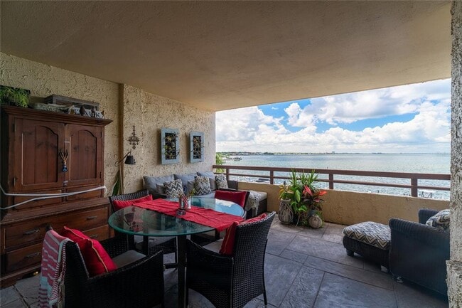 Building Photo - 5700 Mariner St