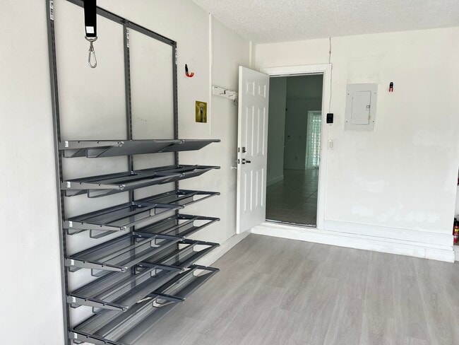 Building Photo - 3210 NW 23rd Ter