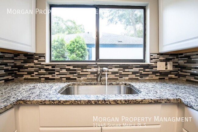 Building Photo - 11448 Sugar Maple Pl S