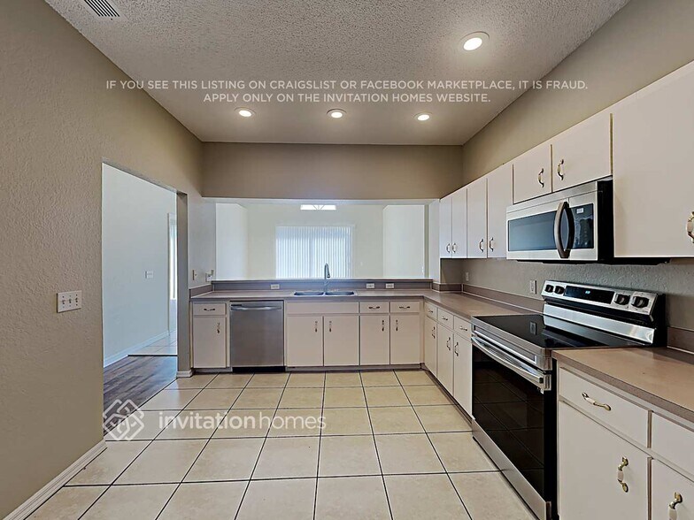 Building Photo - 7435 Gingko Ave