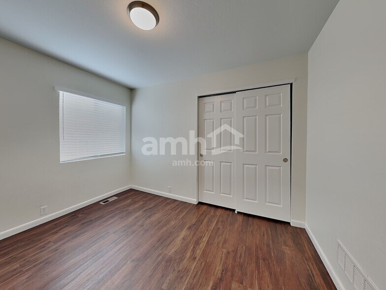 Building Photo - 6627 Sonny Blue Dr