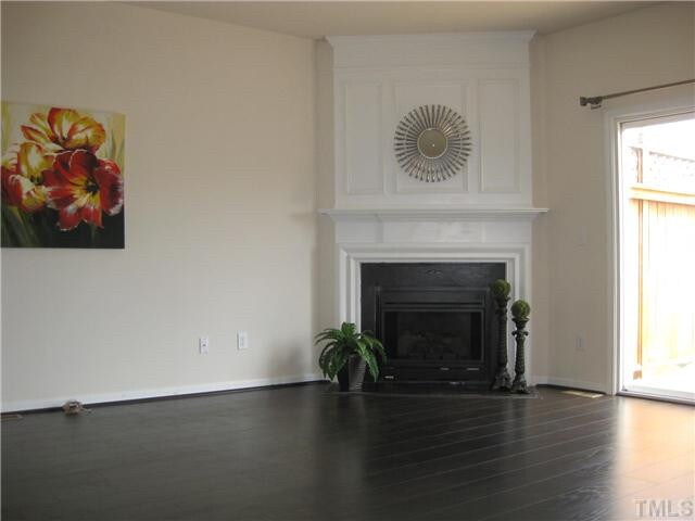 Building Photo - Room in Townhome on Ruby Walk Dr