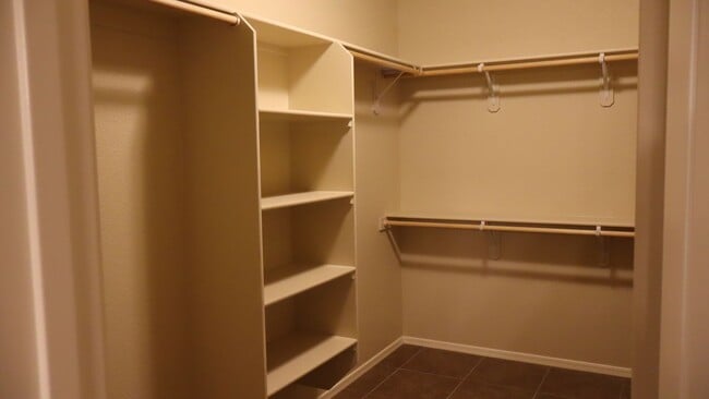 Building Photo - 4 Bedroom