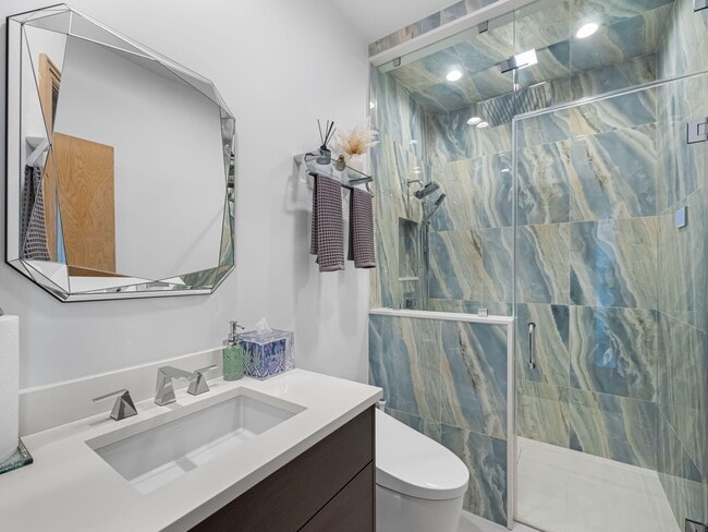 Building Photo - 3299 Bridgegate Dr