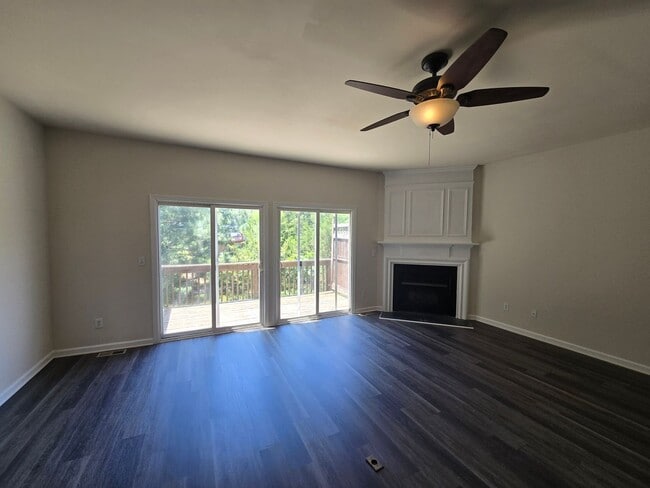 Building Photo - 802 Sutter Gate Ln