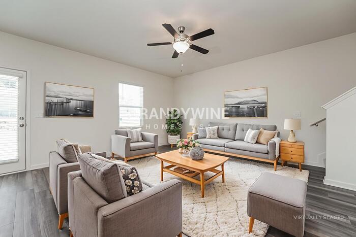 Building Photo - 33 Rowlett Pl