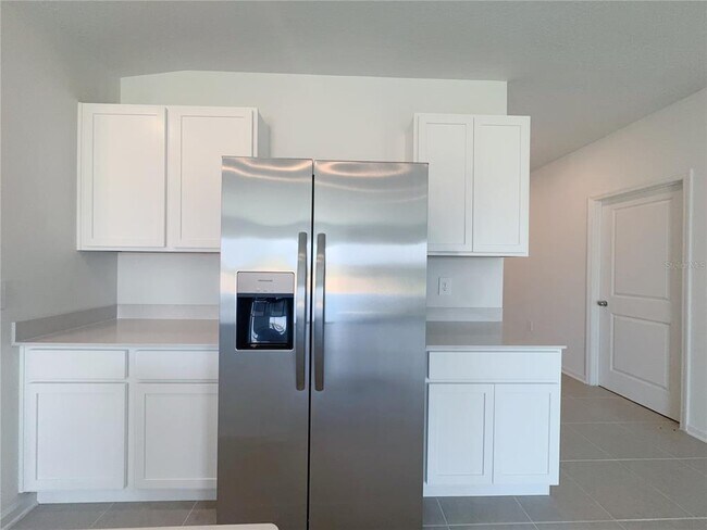 Building Photo - 2362 McKinley Dr
