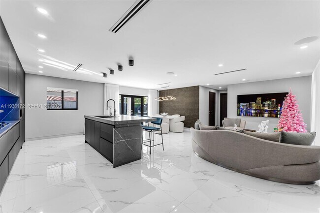 Building Photo - 2845 SW 127th Ave