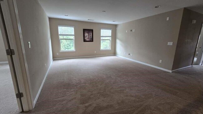 Building Photo - 6860 Rocking Horse Ln