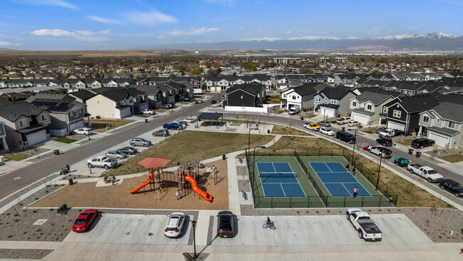 Building Photo - 8813 W Alluvial Dr
