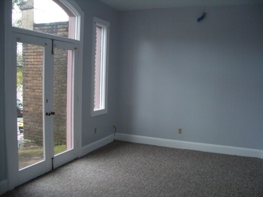 2nd Bedroom - 412 E Liberty St