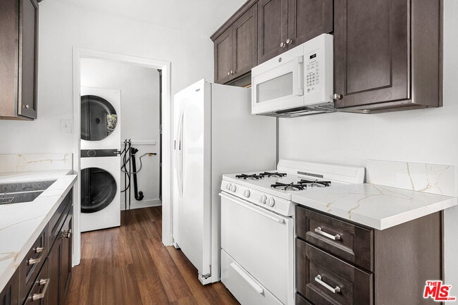 Building Photo - 4158 Baldwin Ave