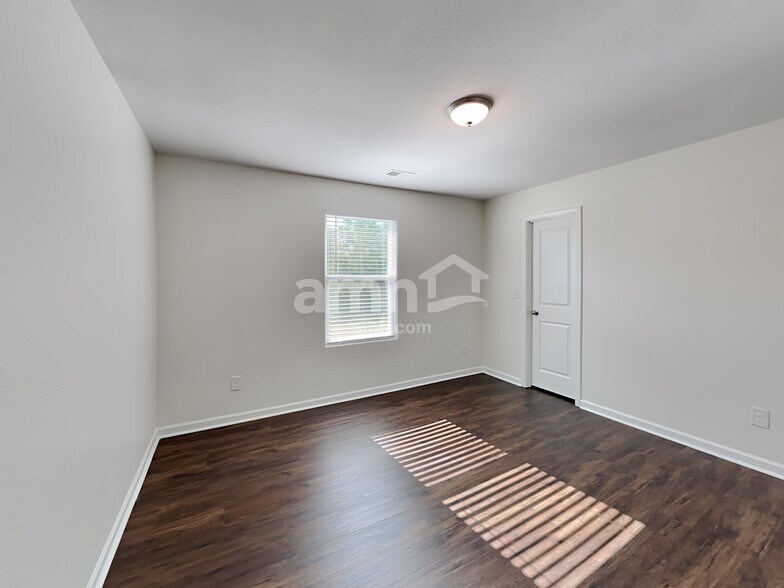 Building Photo - 253 Rustling Way
