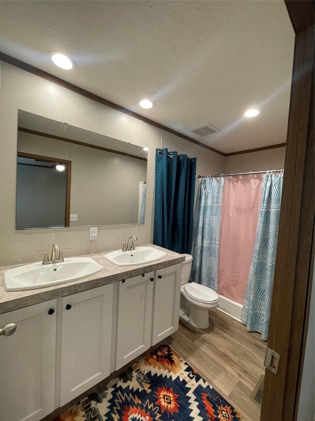 Building Photo - 20410 Telge Rd