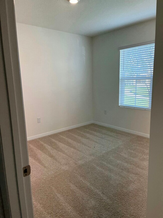 Building Photo - 3204 Silas Dr