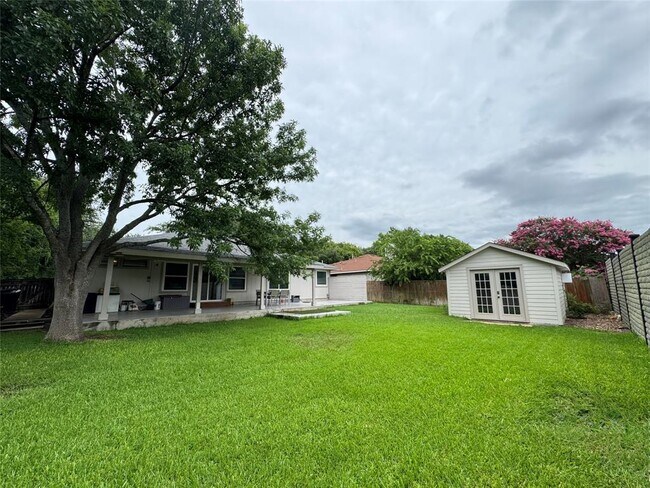 Building Photo - 1212 Leah Ln