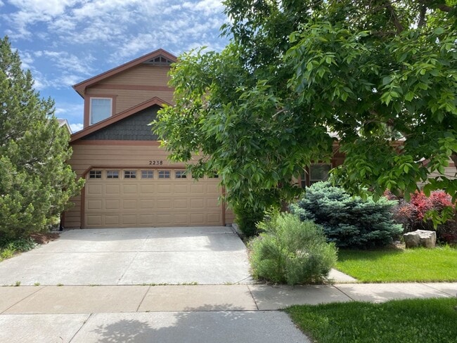 Building Photo - $300 Off 1st Month if Lease Starts by 4/10!